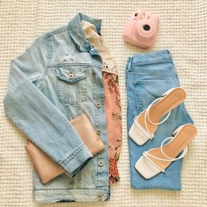 Rue21 Flower and Lace Blouse